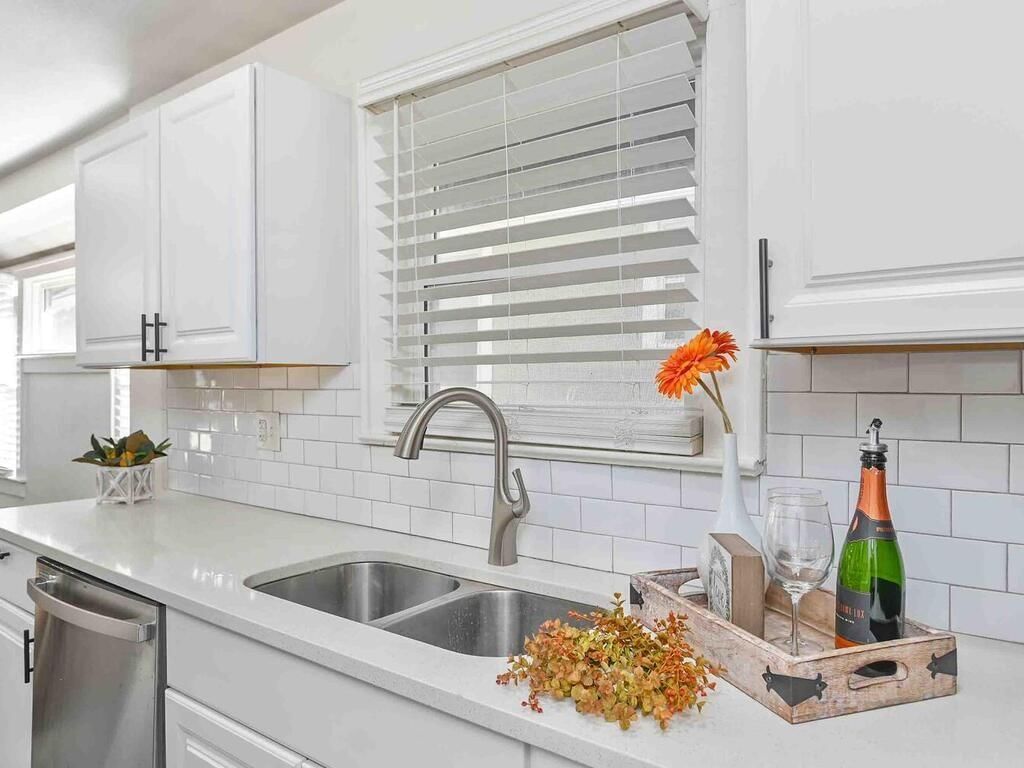 5528 Woodland Avenue — photo 7