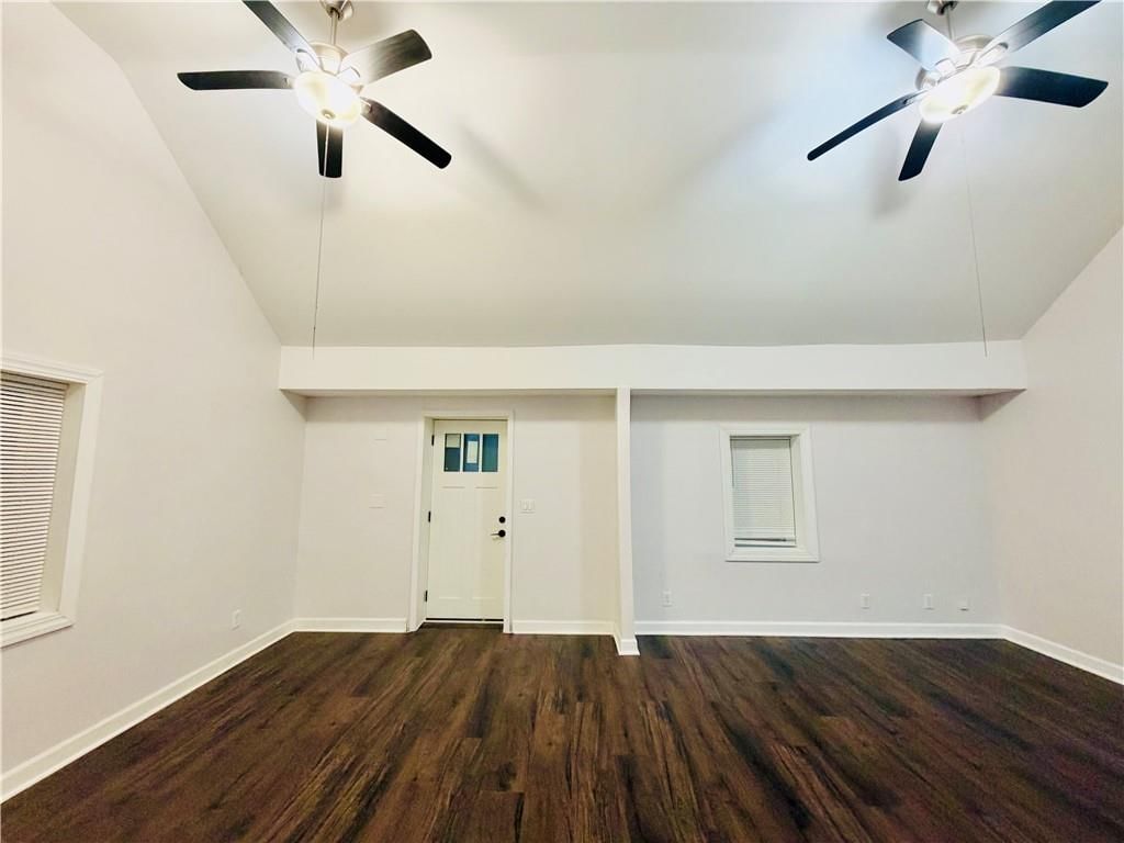 324 W South Avenue — photo 10