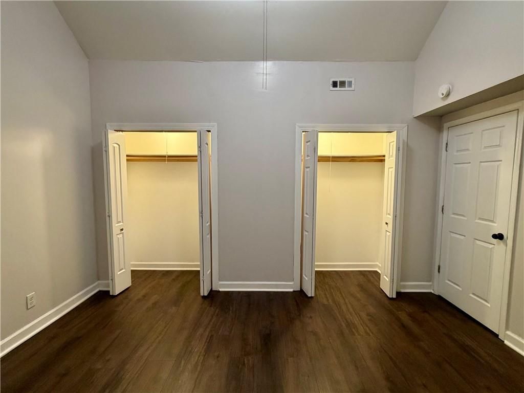 324 W South Avenue — photo 20