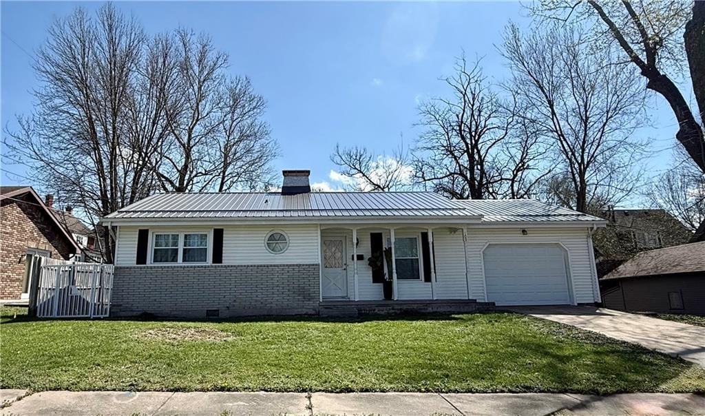 109 W Black Diamond Street, Richmond, MO