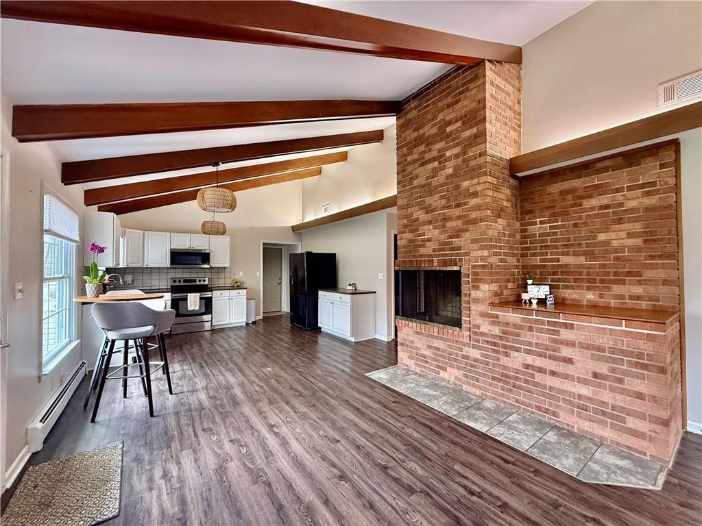 109 W Black Diamond Street — photo 12