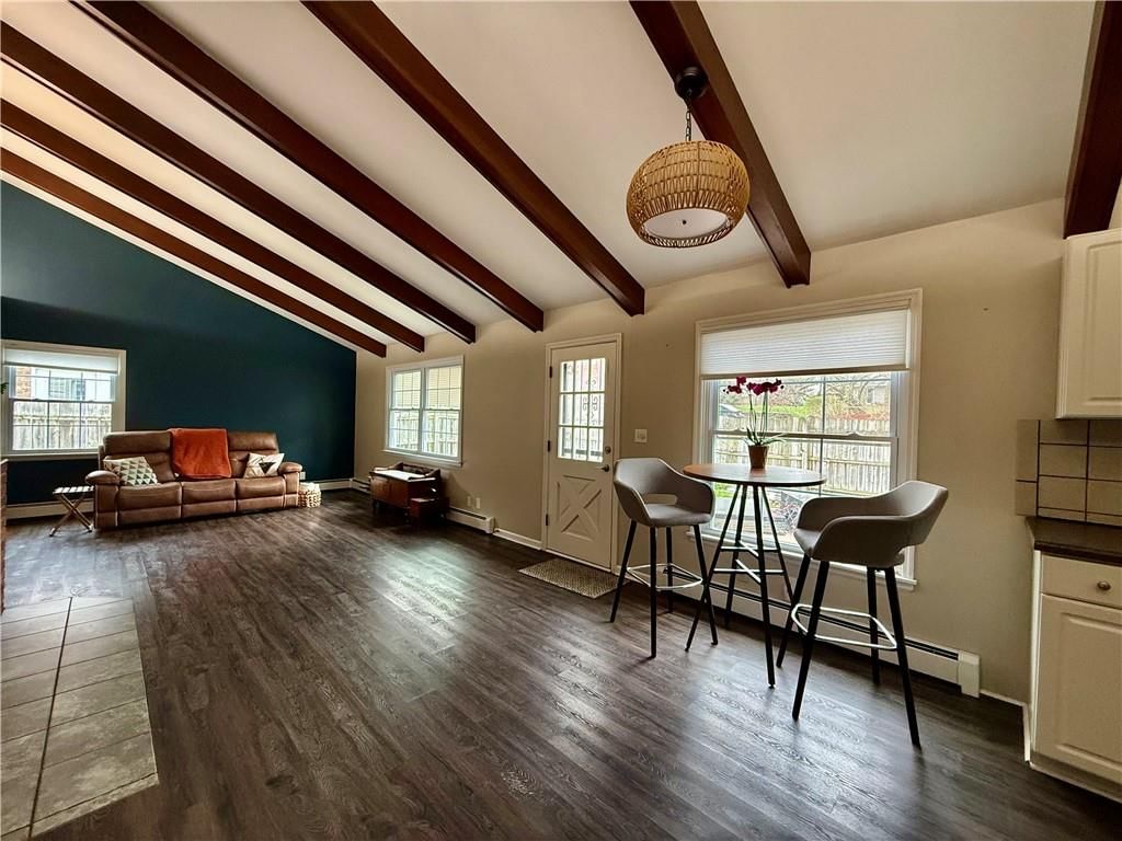 109 W Black Diamond Street — photo 13