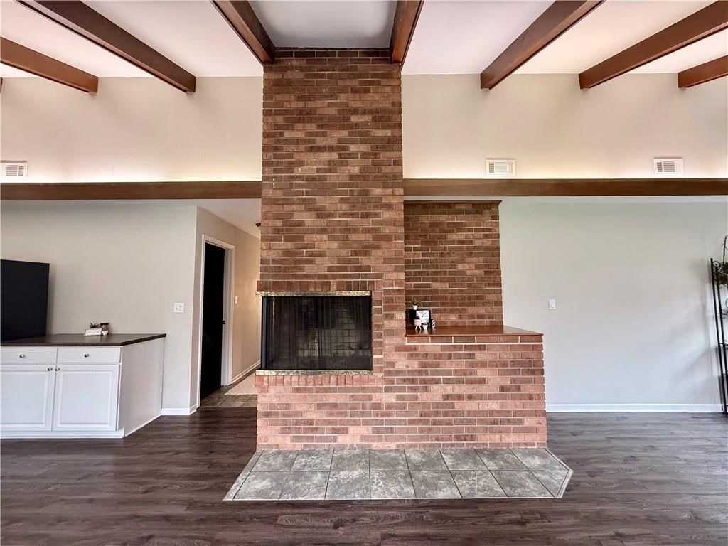 109 W Black Diamond Street — photo 19