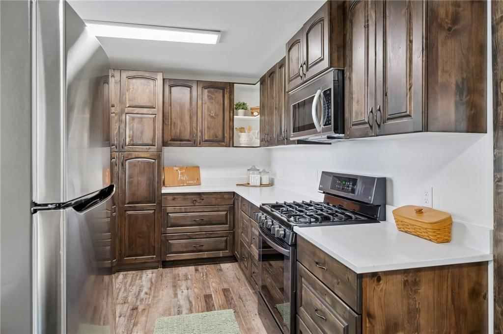 904 Ridgeway Drive — photo 16