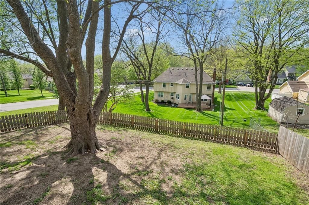 904 Ridgeway Drive — photo 32