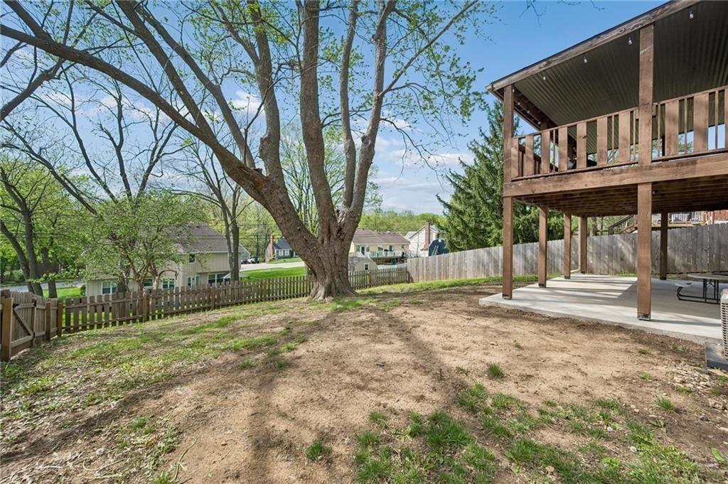 904 Ridgeway Drive — photo 33