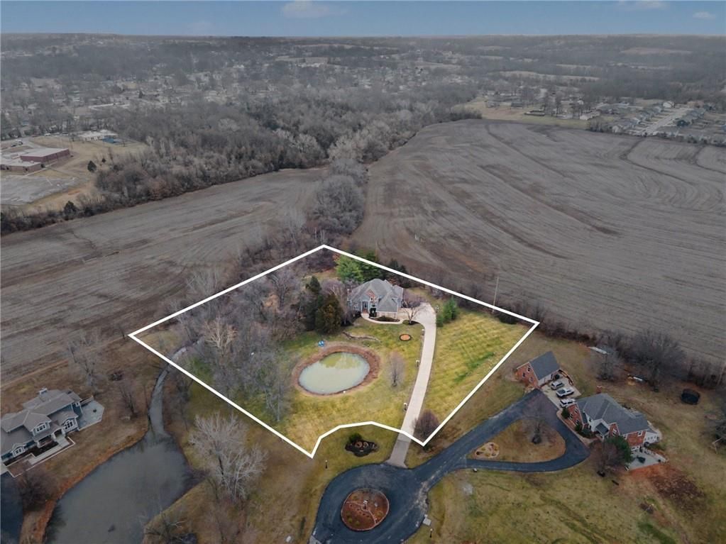 4 Orchard Place, Harrisonville, MO