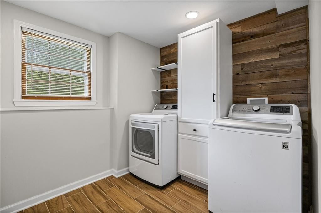 8442 Darnell Street — photo 24