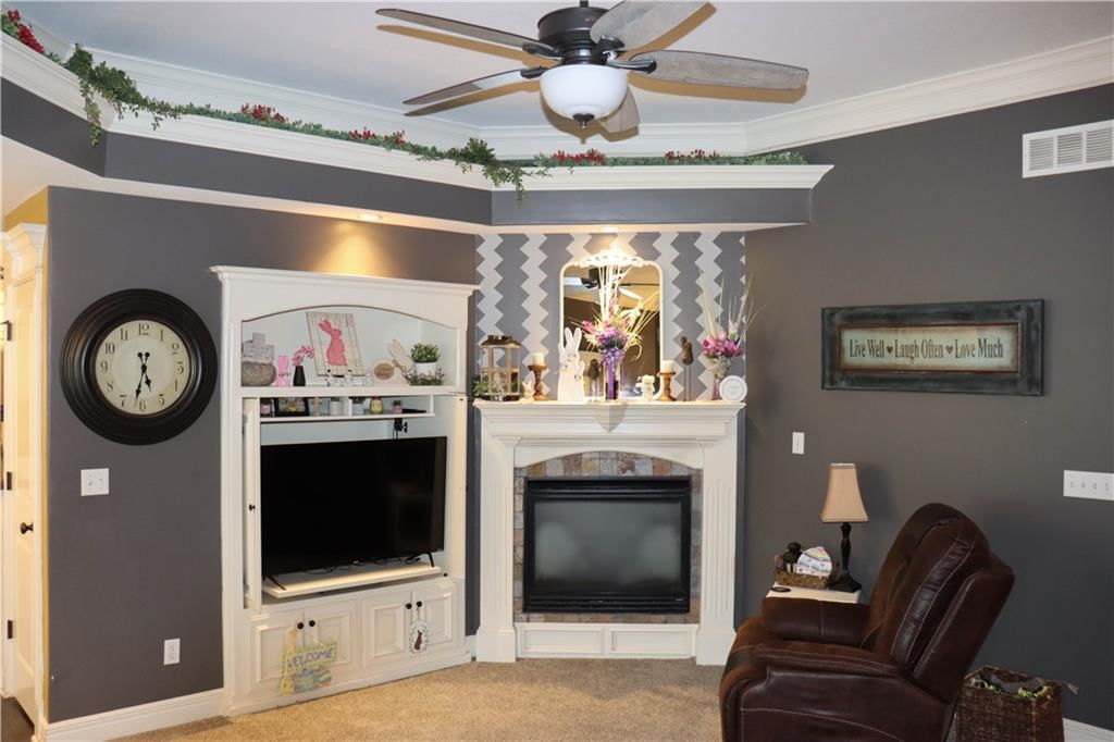 915 Englewood Drive — photo 16