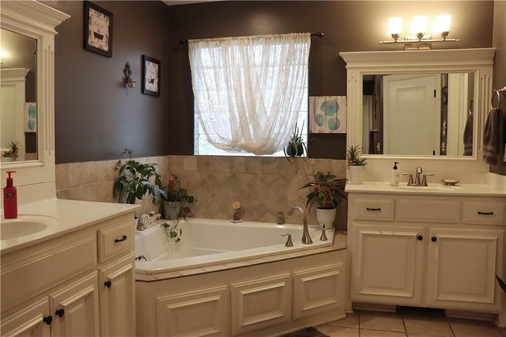915 Englewood Drive — photo 35
