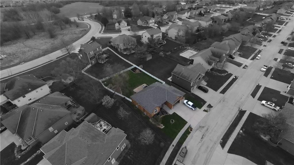 915 Englewood Drive — photo 97