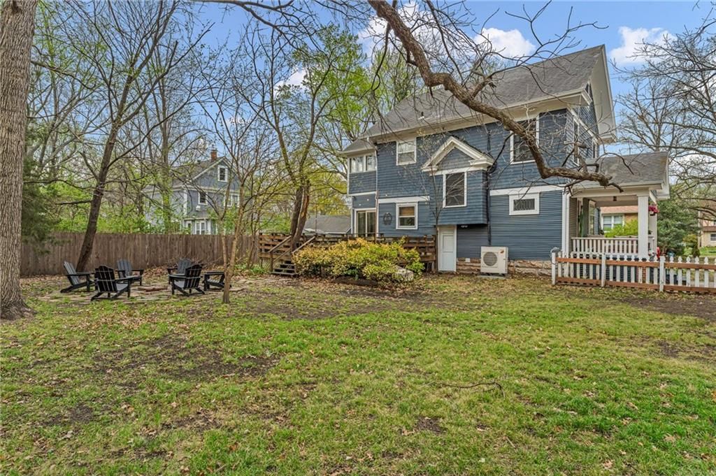 1634 Rhode Island Street — photo 4