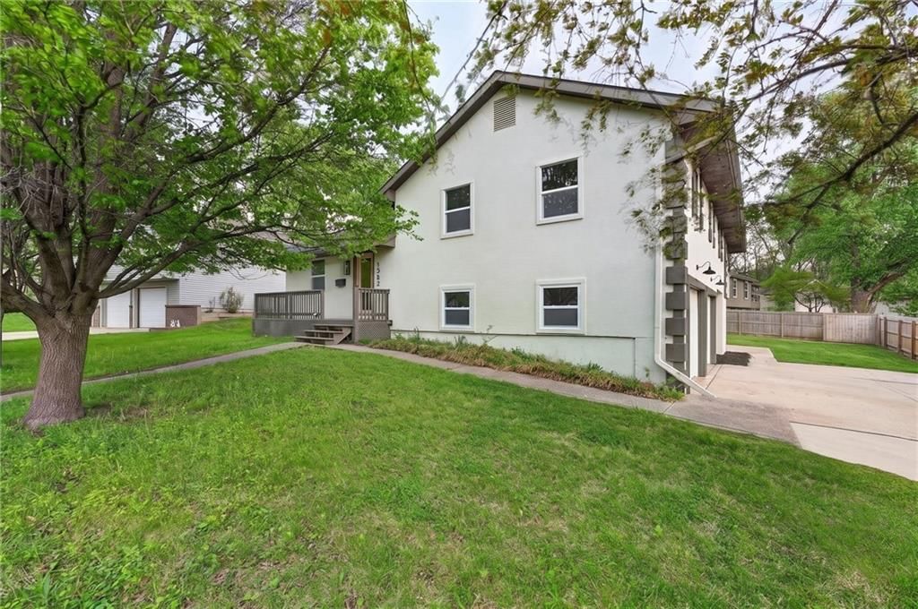 1301 Ada Street — photo 3