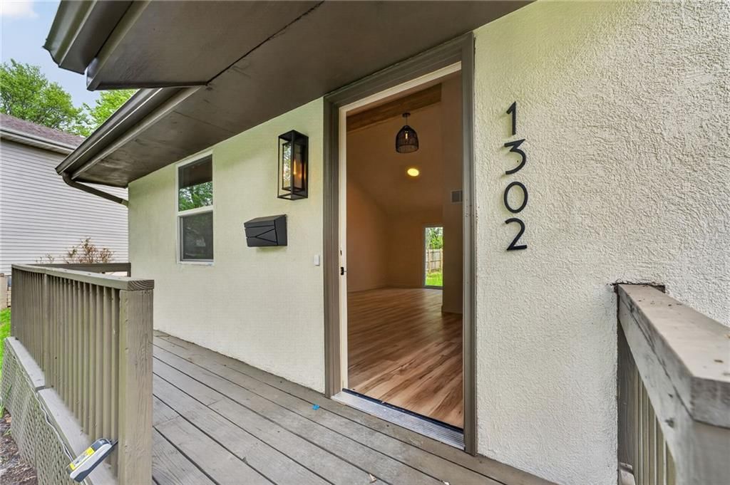 1301 Ada Street — photo 6
