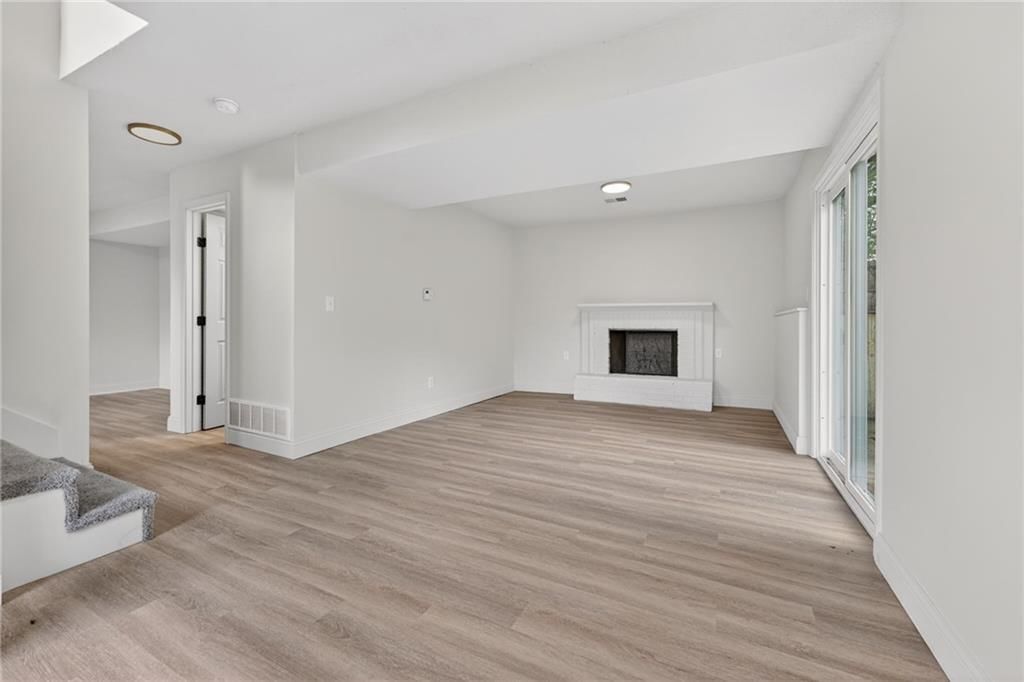 1301 Ada Street — photo 12