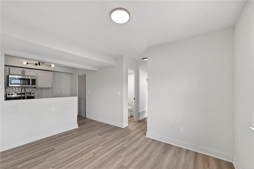 1301 Ada Street — photo 15