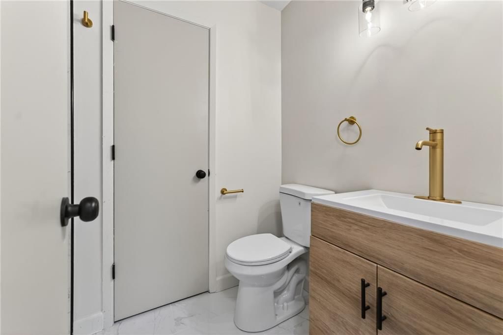 1301 Ada Street — photo 19