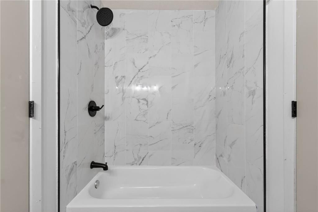 1301 Ada Street — photo 29