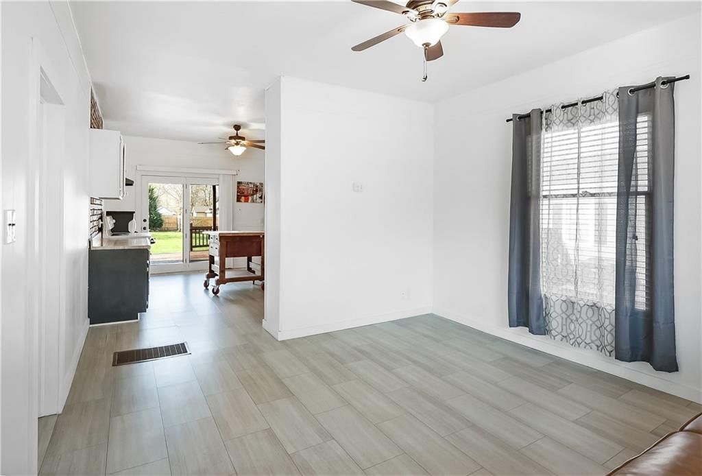 705 W Mechanic Street — photo 9