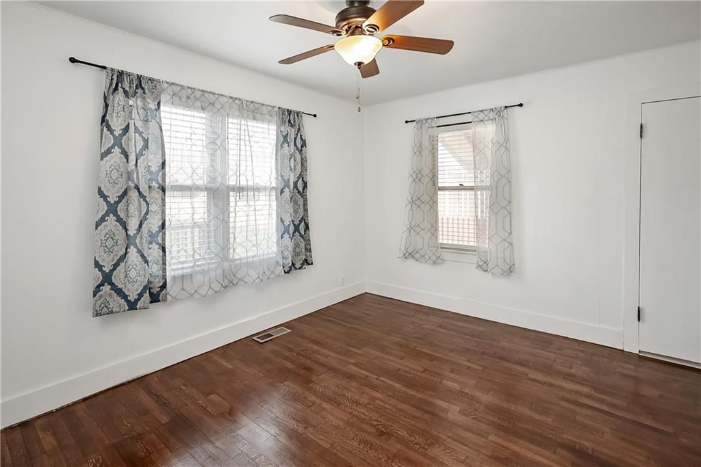 705 W Mechanic Street — photo 15