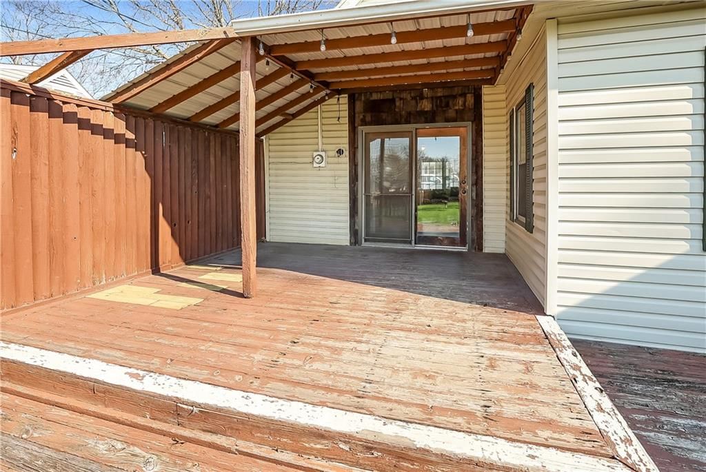 705 W Mechanic Street — photo 20