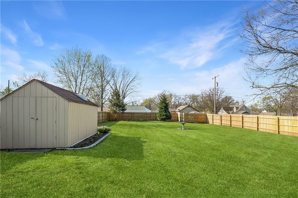 705 W Mechanic Street — photo 32