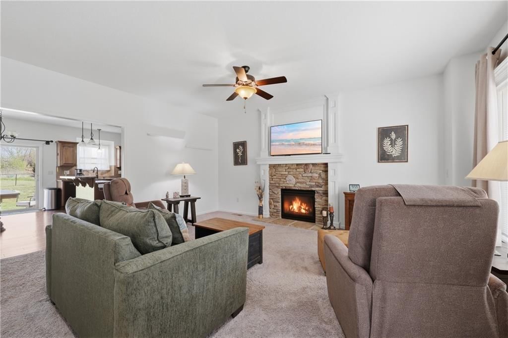 1611 NW Nicholas Drive — photo 4