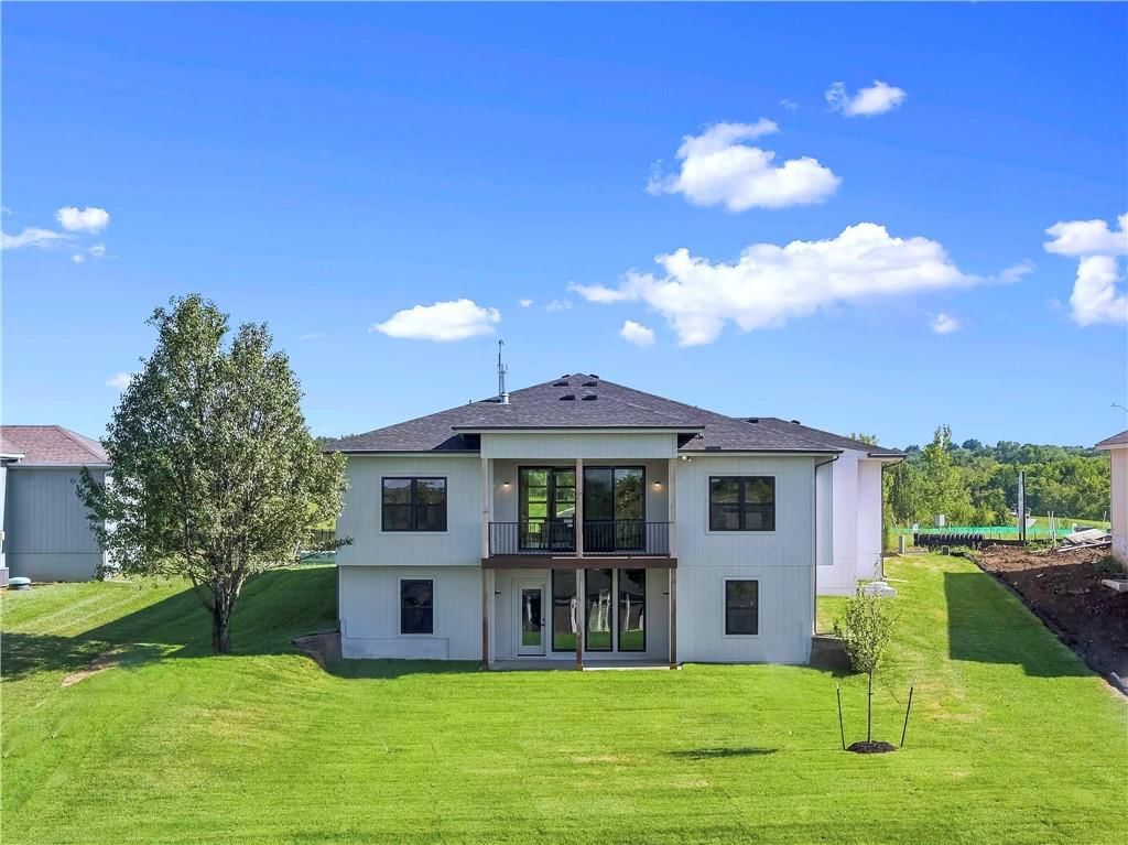 Photo 44 of 47 - 510 Bentwater Drive, Raymore, MO 64083