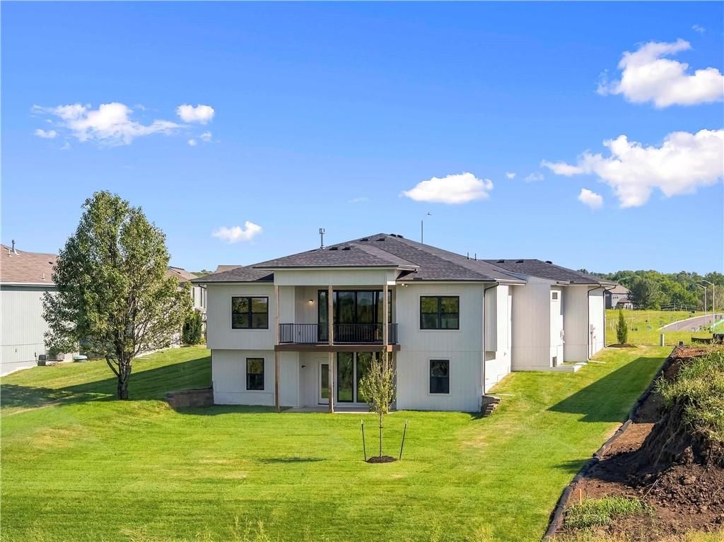 Photo 45 of 47 - 510 Bentwater Drive, Raymore, MO 64083