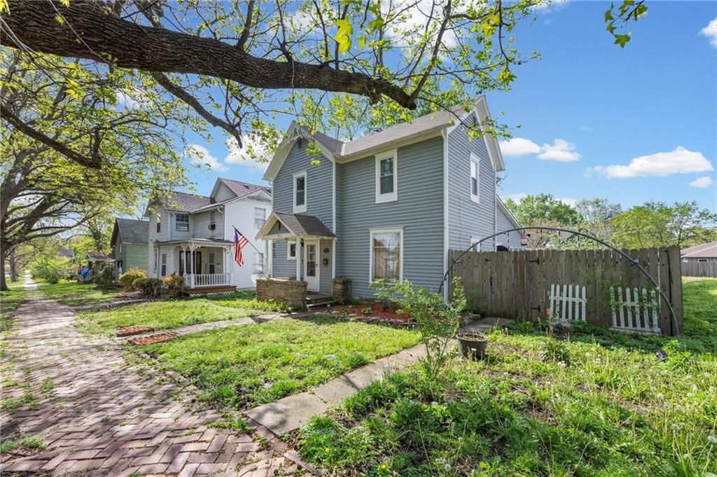 303 E Wea Street — photo 2