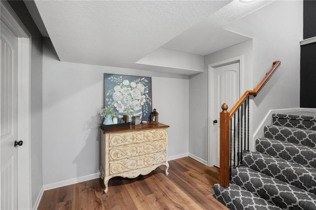 1303 Ashdown Circle — photo 34
