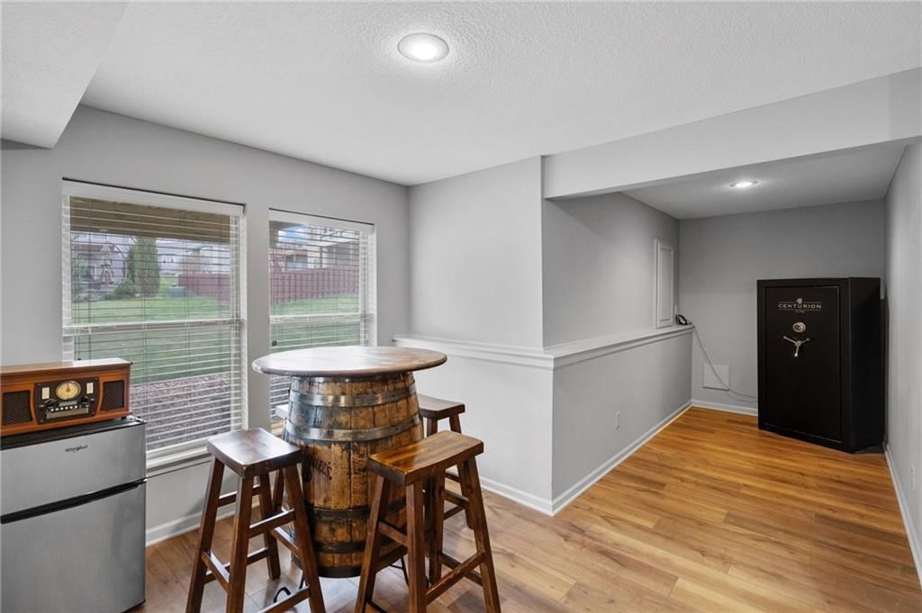1303 Ashdown Circle — photo 39