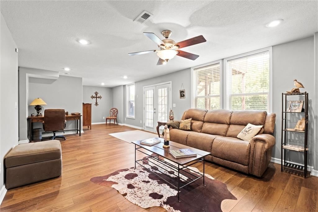 1708 Brookdale Drive — photo 24