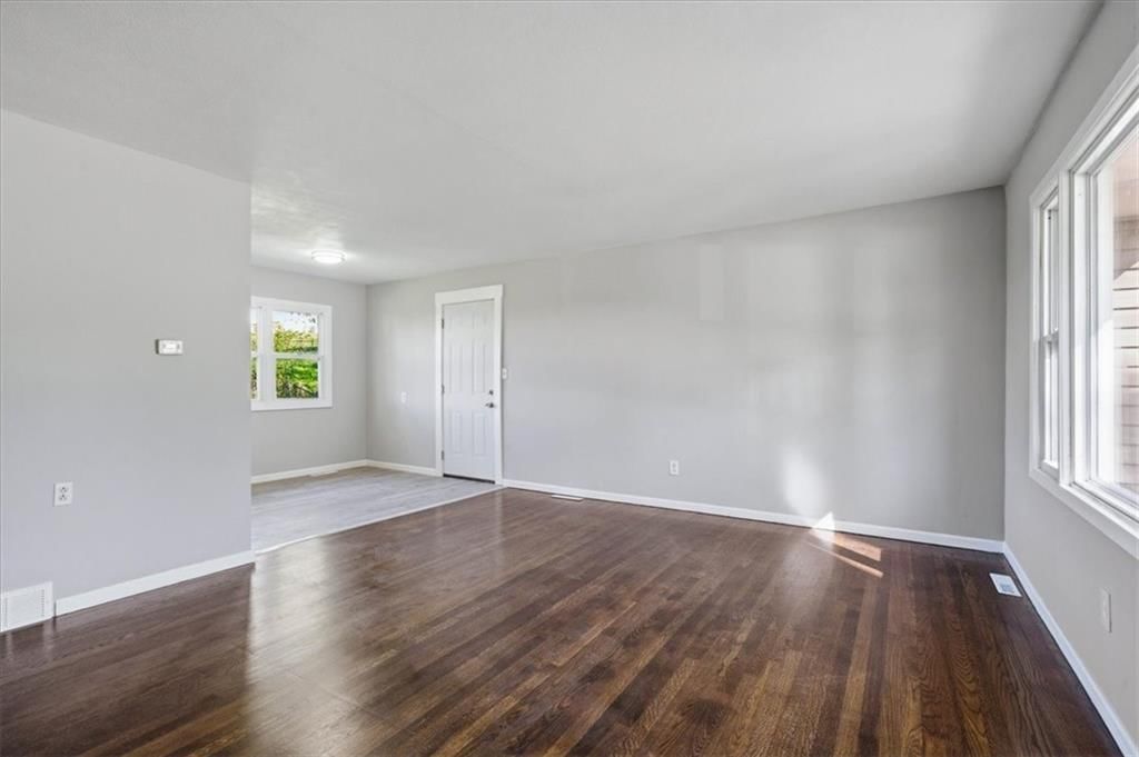 3404 N McCoy Street — photo 2