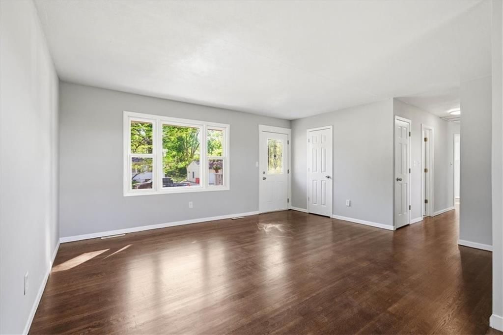3404 N McCoy Street — photo 4