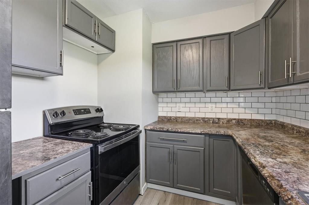 3404 N McCoy Street — photo 10