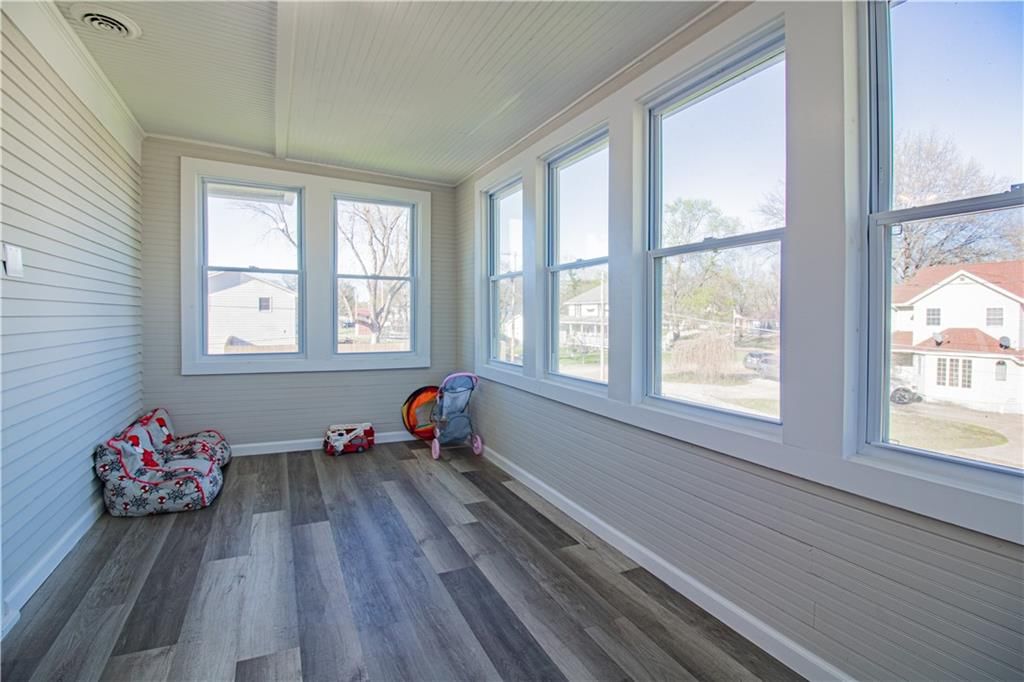 503 S Orange Street — photo 20