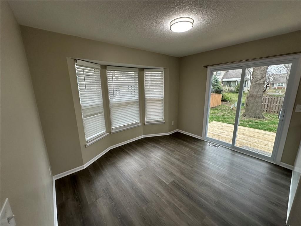 11743 Oakmont Street — photo 8