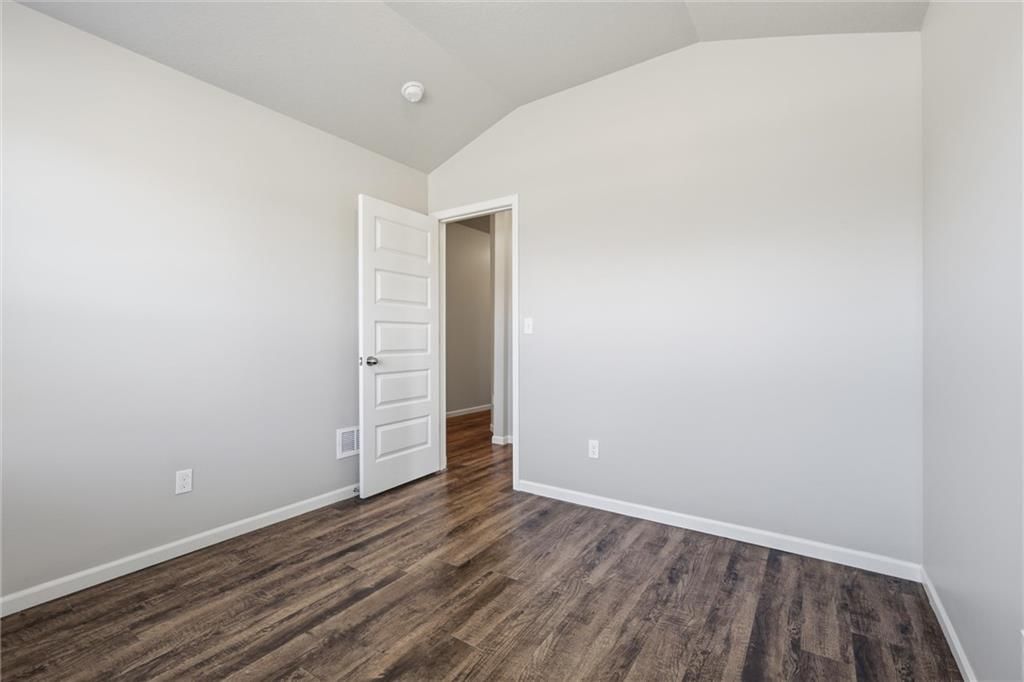 21826 Franklin Street — photo 19