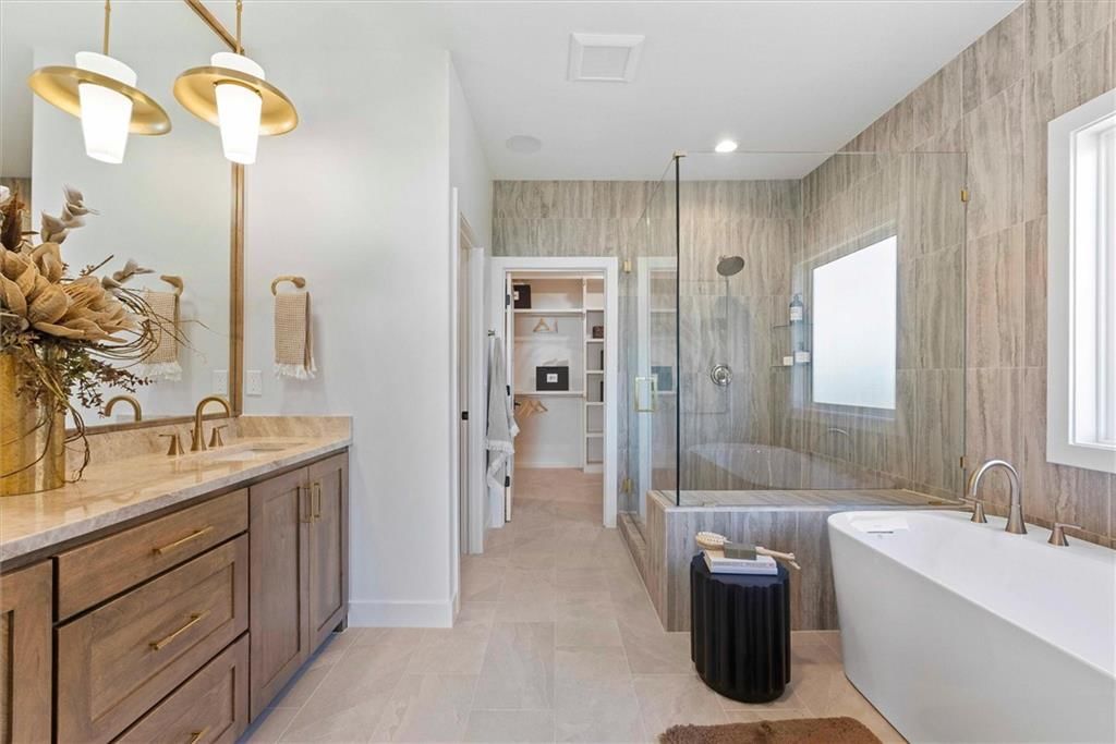 16932 Parkhill Street — photo 34