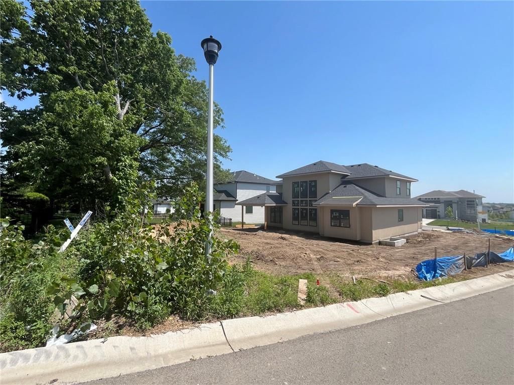 16932 Parkhill Street — photo 57