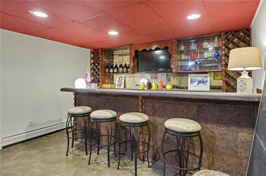 1447 Summit Street — photo 31