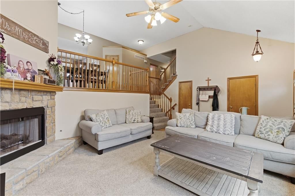1181 E Meadow Lane — photo 3