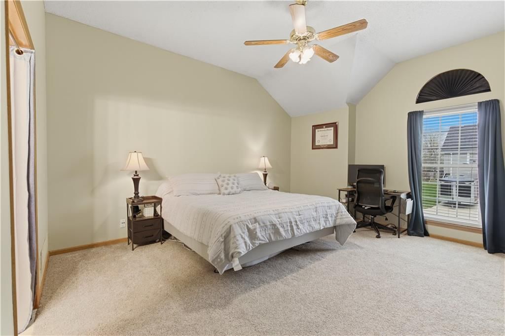 1181 E Meadow Lane — photo 15