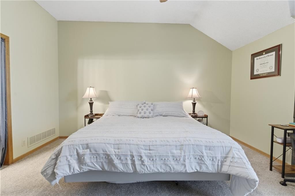 1181 E Meadow Lane — photo 16