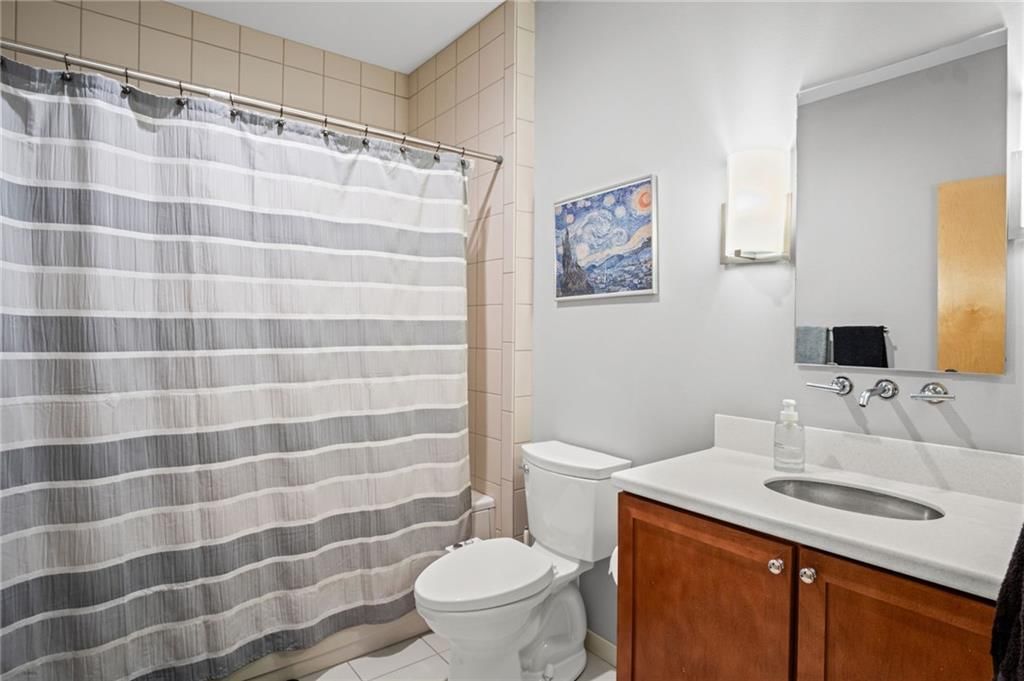 1605 Summit Street — photo 33