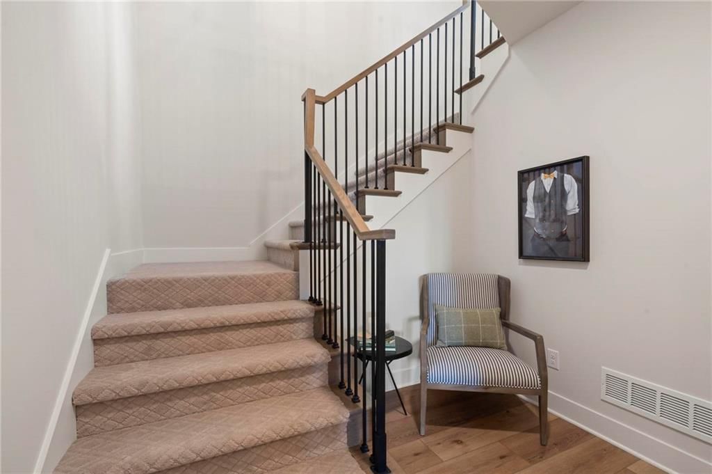1628 Hanover Lane — photo 32
