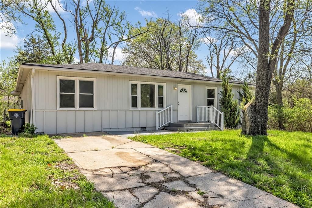 9815 James A Reed Road — photo 2