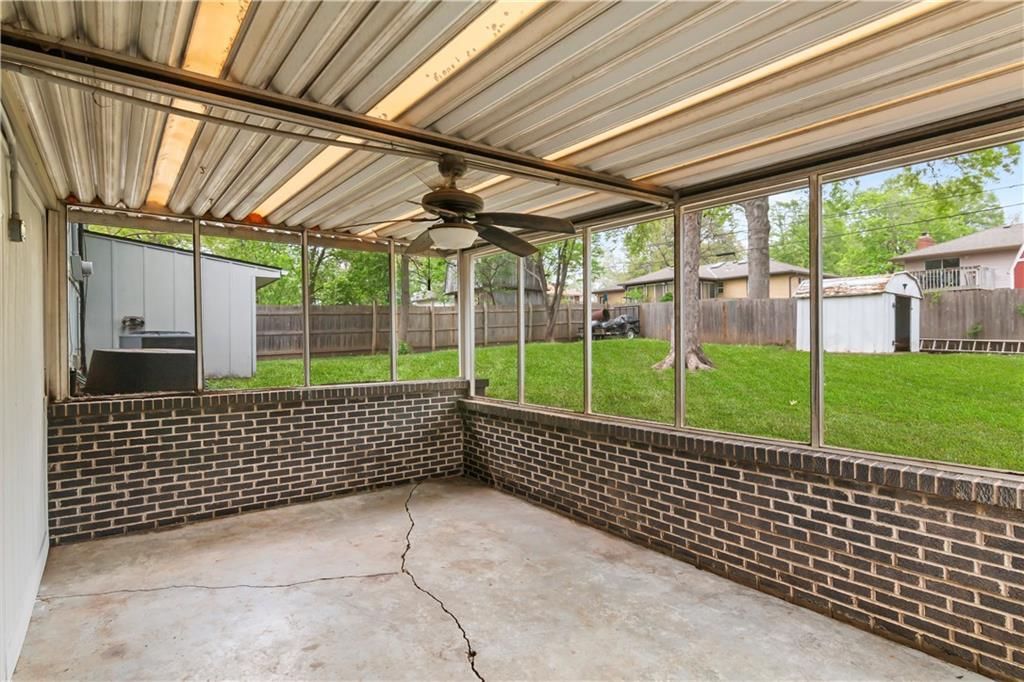 5624 Sutton Avenue — photo 29