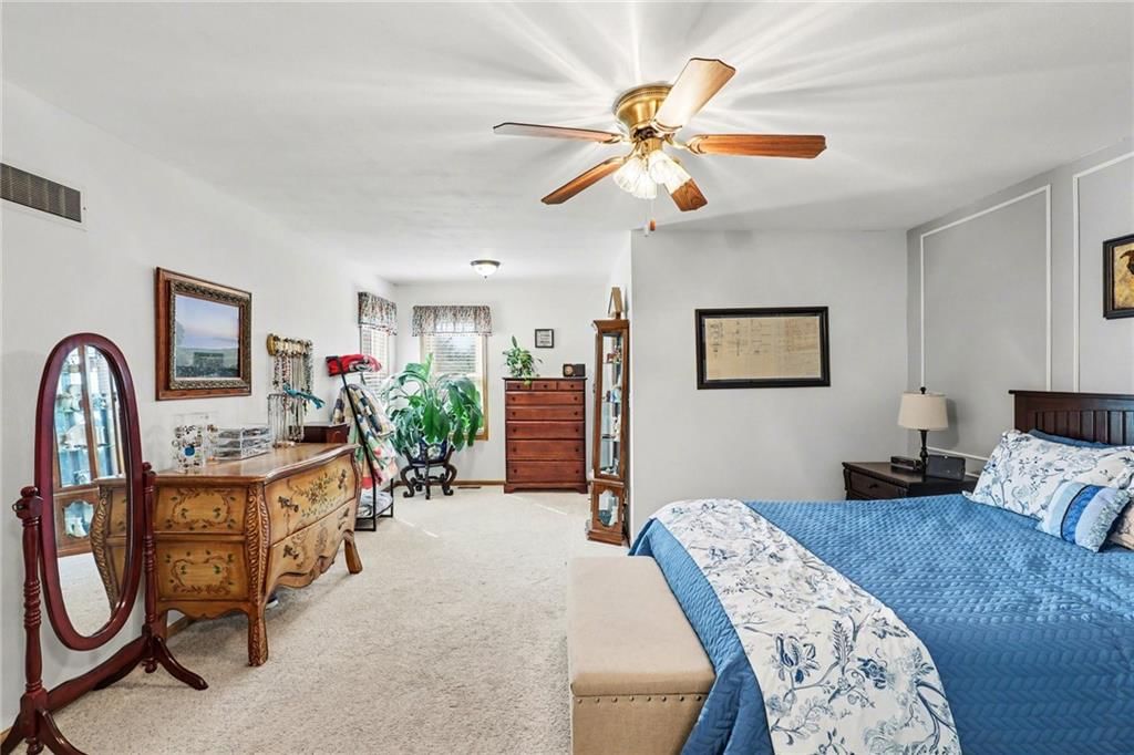 2411 Twin Oaks Drive — photo 15